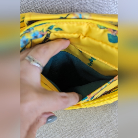 NWT Lug Ranger Crossbody in Bouquet Yellow - Picture 3 of 11